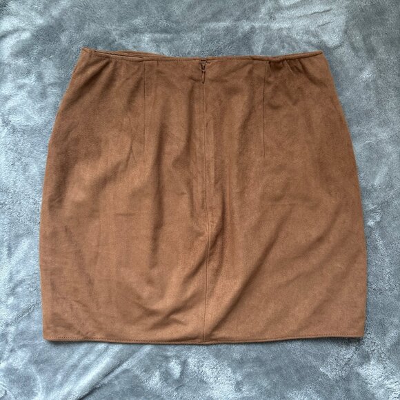 Abercrombie & Fitch Vegan Suede Mini Skirt - Picture 4 of 5